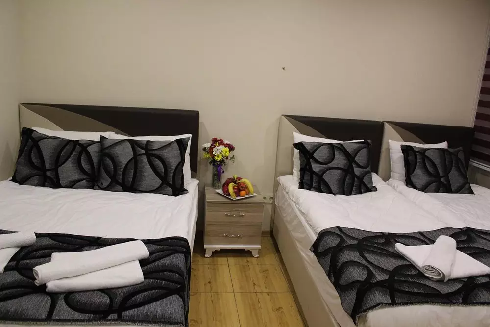 اتاق Gorur Hotel